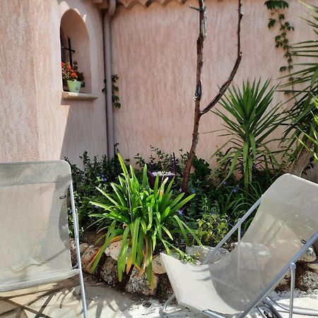 Bed and Breakfast Louminai Donzere Екстер'єр фото