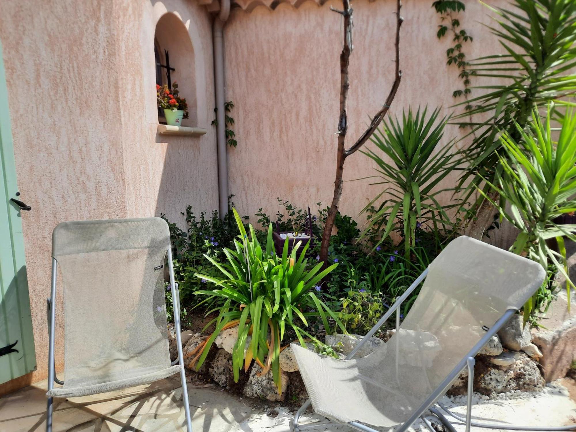 Bed and Breakfast Louminai Donzere Екстер'єр фото