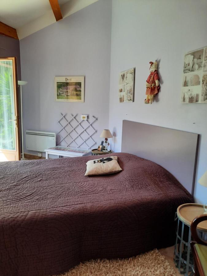 Bed and Breakfast Louminai Donzere Екстер'єр фото