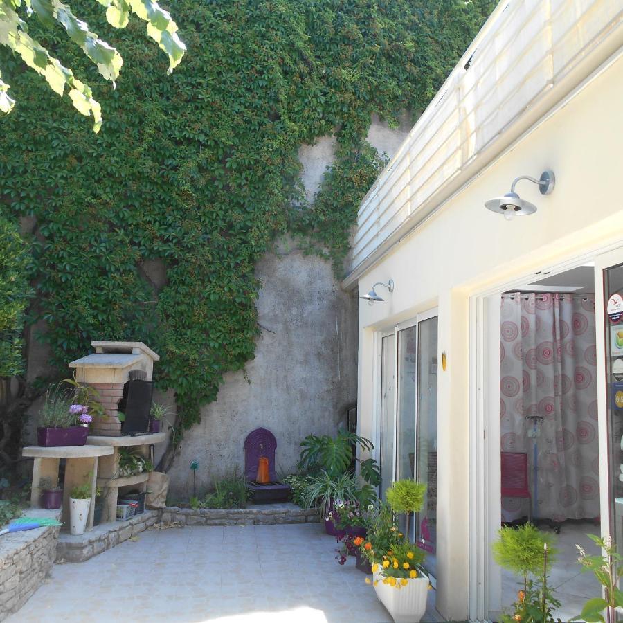Bed and Breakfast Louminai Donzere Екстер'єр фото
