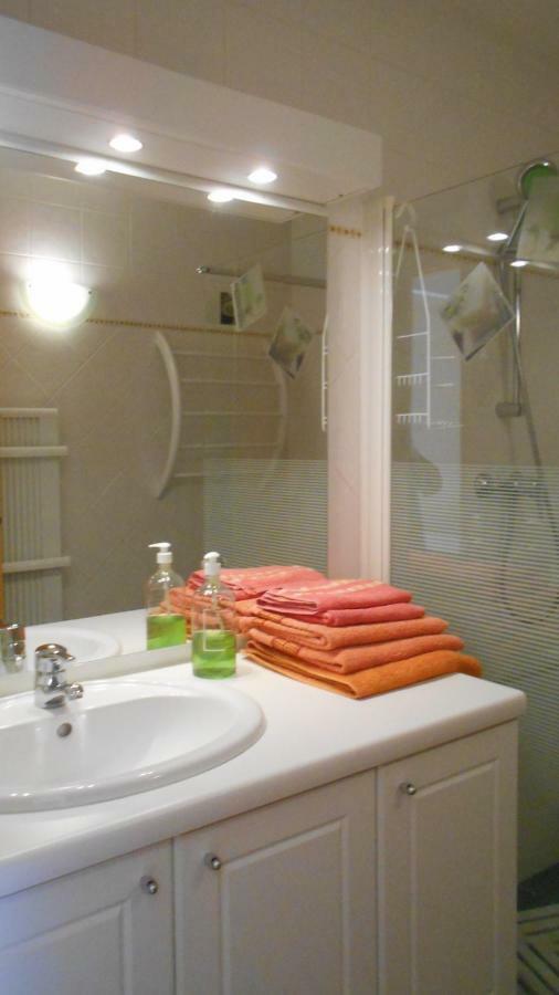 Bed and Breakfast Louminai Donzere Екстер'єр фото