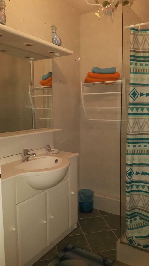 Bed and Breakfast Louminai Donzere Екстер'єр фото