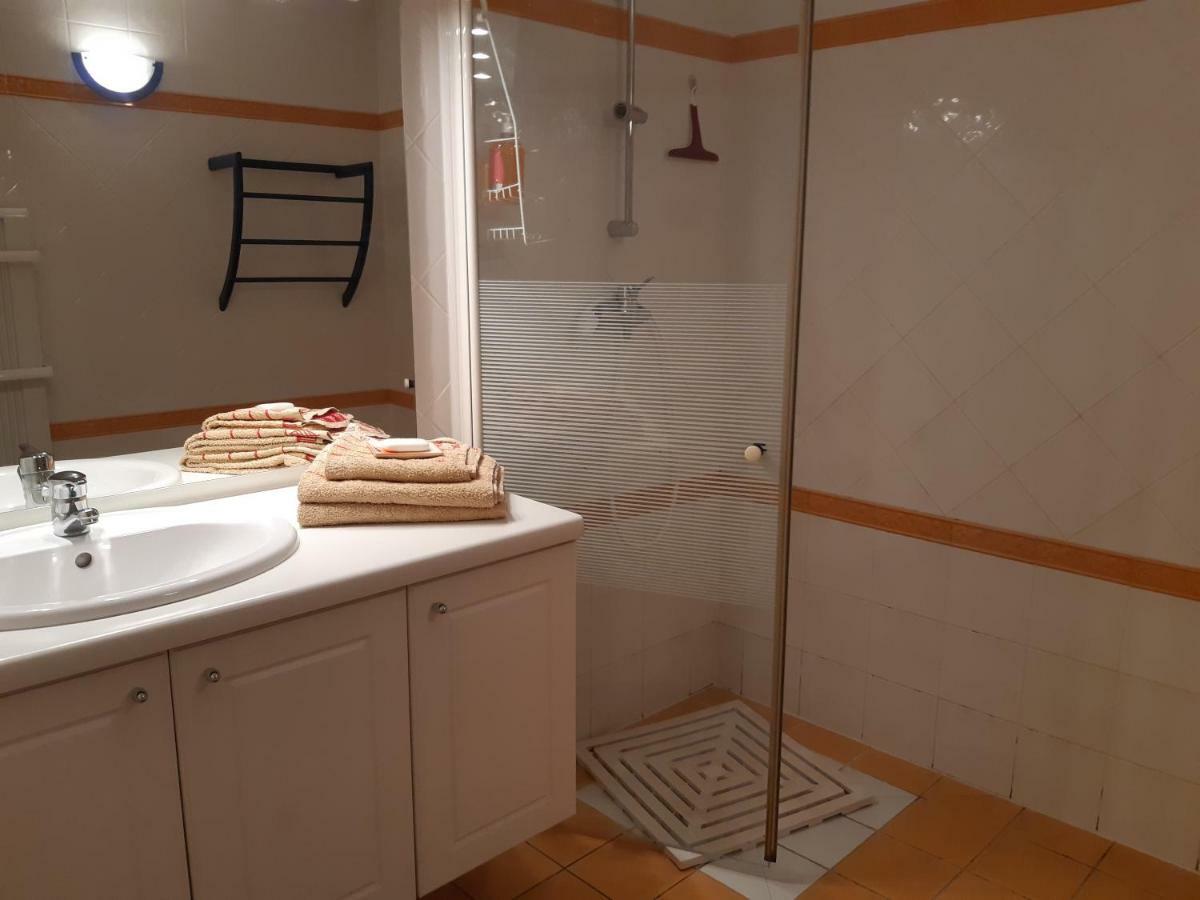 Bed and Breakfast Louminai Donzere Екстер'єр фото