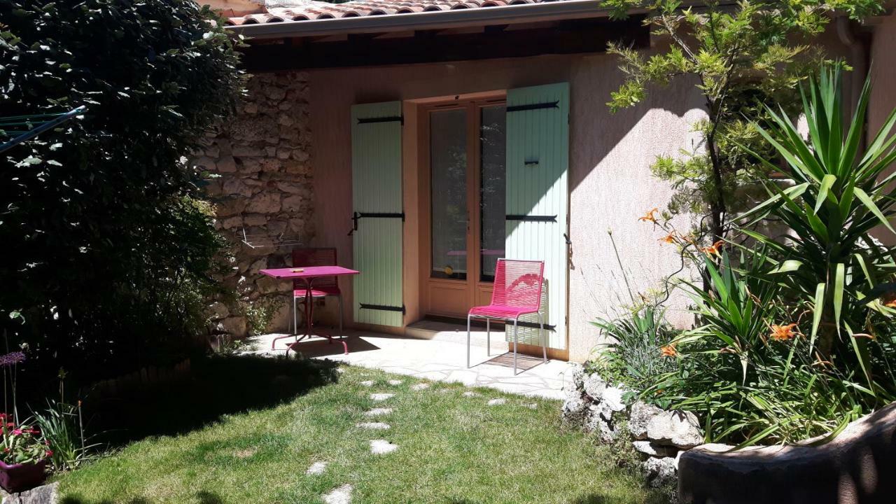 Bed and Breakfast Louminai Donzere Екстер'єр фото